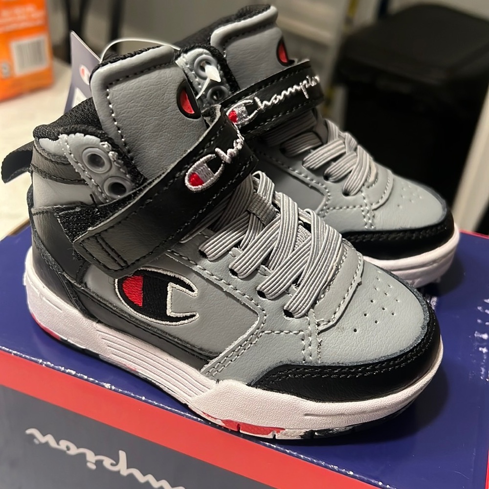 New toddler boys shoes